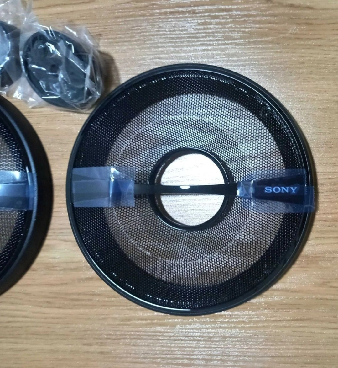 Sony колонка сеткаси янги