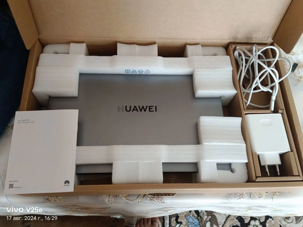Noutbuk Huawei D14