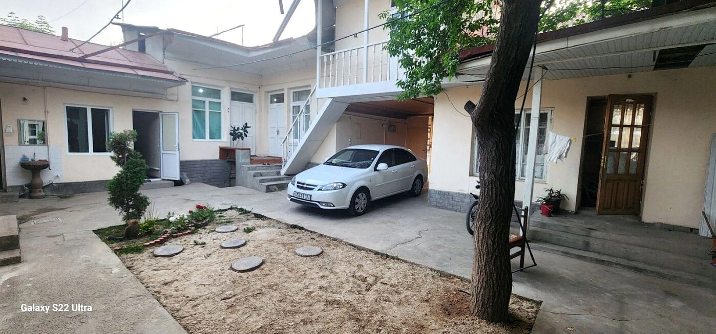 Участка сотилади