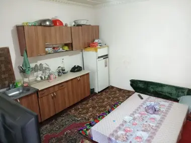Uy sotiladi 6sotuk