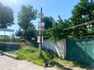 Продается участок 6 соток , фасад 38м