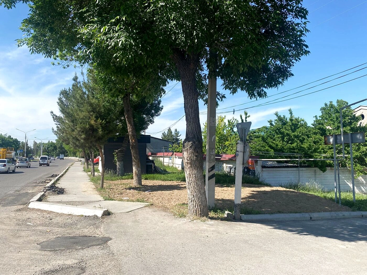Продается участок 6 соток , фасад 38м
