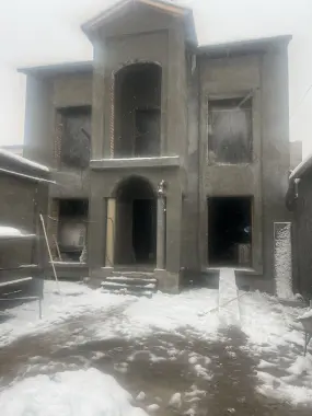 Дом Центр Луначарского 3 соток ( Коробка)