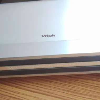 DVD плейер Vitek