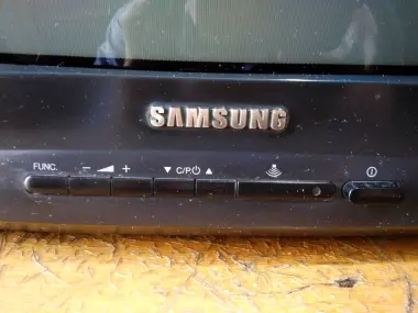 Телевизор samsung