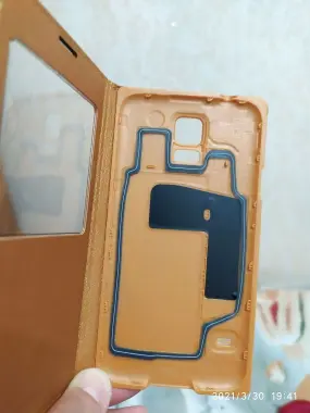 Чехол книжка для Samsung Galaxy S5. Золотой
