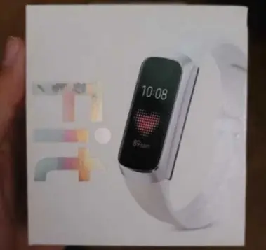 Продам срочно Фитнес часы HONOR BAND 4 зеленый цвет Б/У, SAMSUNG FIT