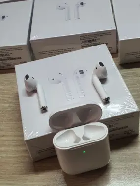 SUPER SKIDKA AirPods 2.2 + Чихол