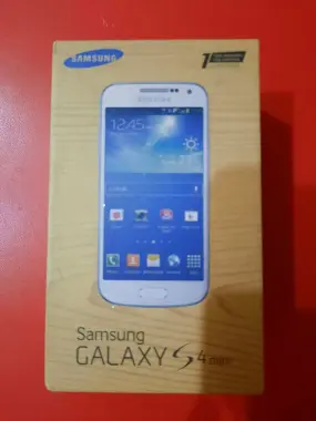 Коробка от телефона Samsung S4mini
