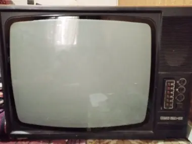Televizorlar sotiladi