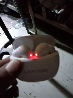 Airpods sotiladi nomi. Canyon TWS-5 KAVOLATI 1 OY