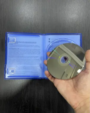 Диск с игрой NBA 2K22 на PS5