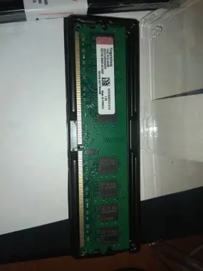 DDR2 6400,800, 4gb для материнских плат AMD. на Intel не работает!