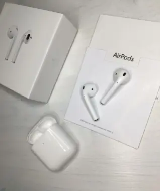 Airpods pro , Airpods 3 , Airpods 2.2 lux,Dubai