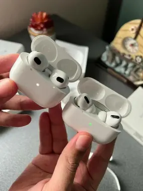 Airpods pro , Airpods 3 , Airpods 2.2 lux,Dubai