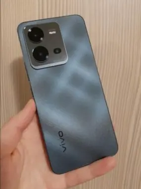 Vivo V 25 e 8+/128