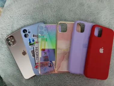 Чехлы для IPhone 11
