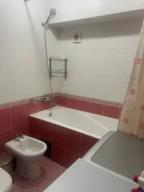 Minor metroga 10 minutli yo'l ko'chib yurish jonga tegdim kvartira bor