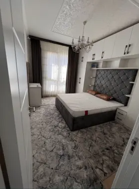 Qizlar uchun qvartira sheriklikka
