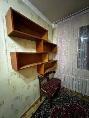 Сдается комната. Дружба народов. Только девушкам