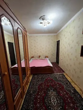 Сдается комната. Дружба народов. Только девушкам
