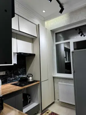 Kvartiraga 1 qiz ijaraga olamiz toza barcha sharoitlari bor