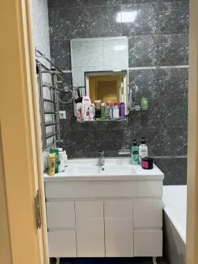 Kvartiraga 1 qiz ijaraga olamiz toza barcha sharoitlari bor