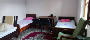 Қизлар ва Айоллар учун квартира