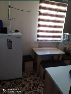 Sheriklikka 1 ta qiz olamiz o'qidigan yoki davlat ishchisi
