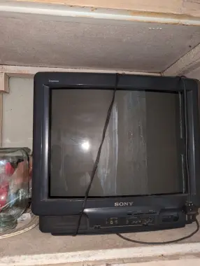 Продам телевизор. Sony