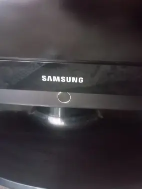 Телевизор SAMSUNG 43. Б/у хорошим состаяние