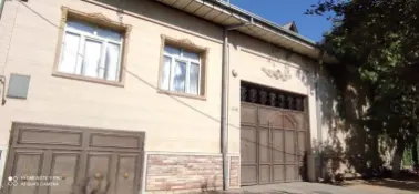 Уч кахромондан 7 км кирганда трассага жуда якин 2 -куча
