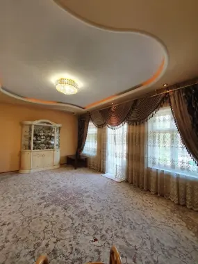 Uy sotiladi Malika bozor orqasida / Продаётся участок ор-р Рынок Мали