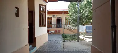 Ko'kcha Oqlon mahallasida 4.5 sotikli hovli sotiladi