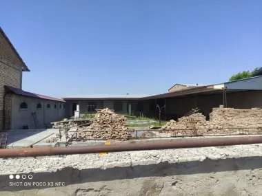 3 hona 8sotix yer sotiladi