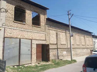 Назарбек постдан 2 км