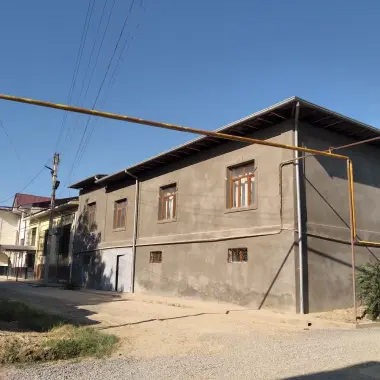 Uchaska sotiladi! Srochna Kelishamiz. 2etaj 12ta xona
