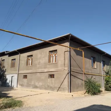 Uchaska sotiladi! Srochna Kelishamiz. 2etaj 12ta xona