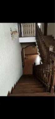 Dom uchastok srochna sotilvotti ichida hamma narsasi bilan narhi kelis