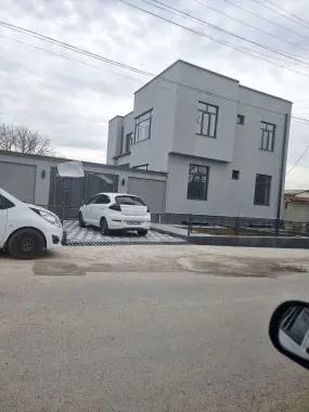 Hi tec uy olmazor tumanida 3 sotih 7 hona
