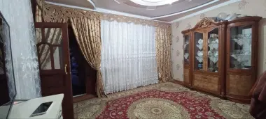 Toshkent shahar Olmazor tumanida hovli sotiladi