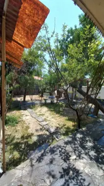 Toshkent shahar Olmazor tumanida hovli sotiladi