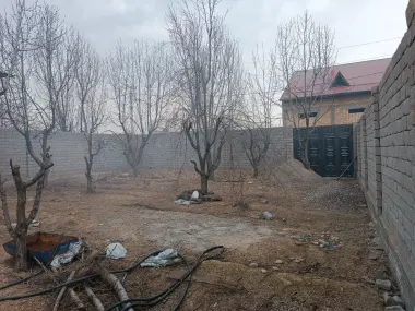 Ховли сотилади 24 соток 9 хона 250000$