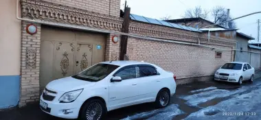 Себзор Нурафшон кучаси йул екасида бизнес килиш у.н бурчакда Уй сотила