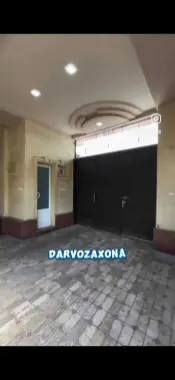 Rabochiy Gorodok, Malika bozori yaqinida xovli