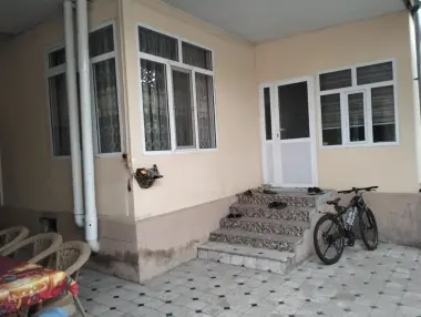 Uy sotiladi 6sotik
