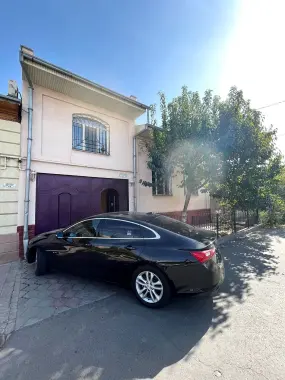 Продается Дом, на участке 3.3 сотки в центре города