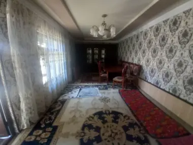 Uy xovli sotiladi Olmazor tumani Chuqursoy maxalla