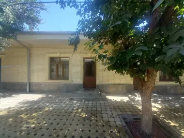 Uy xovli sotiladi Olmazor tumani Chuqursoy maxalla