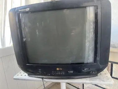 Продам телевизор